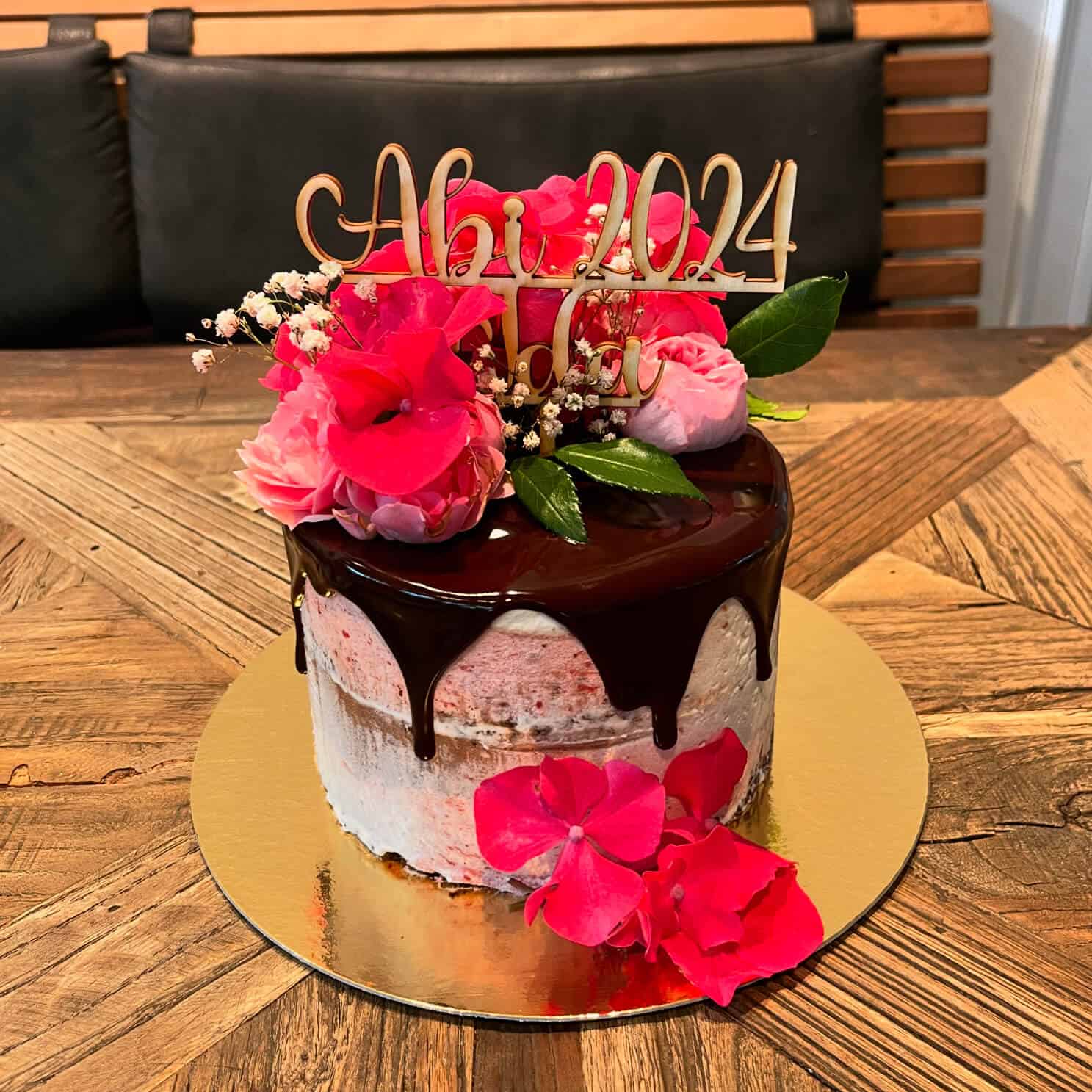 Dripcake mit Blumen – Bild 3