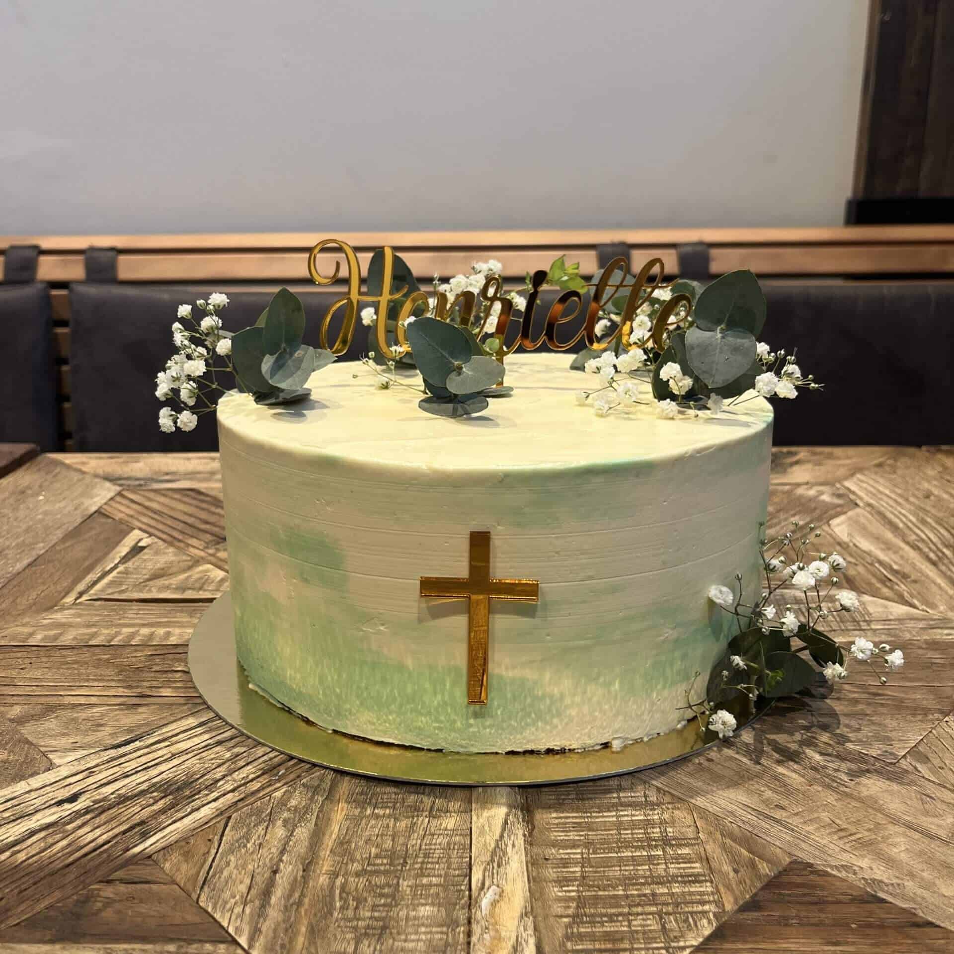 Zweifarbige Torte für Kommunion, Konfirmation oder Taufe – Bild 3